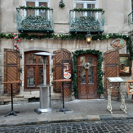 Midnight Cats' Apartment In Rynok Square Світло Є Завжди! Lviv Exterior photo