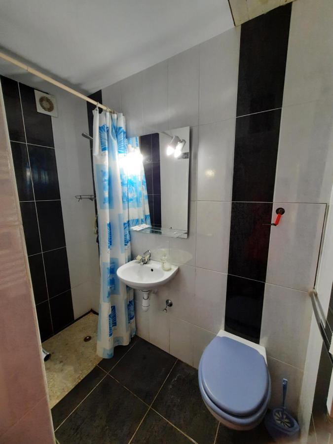 Midnight Cats' Apartment In Rynok Square Світло Є Завжди! Lviv Exterior photo