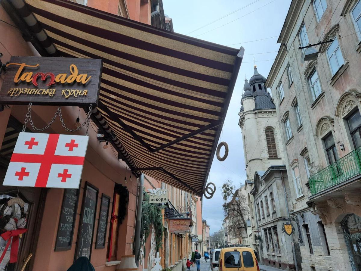 Midnight Cats' Apartment In Rynok Square Світло Є Завжди! Lviv Exterior photo